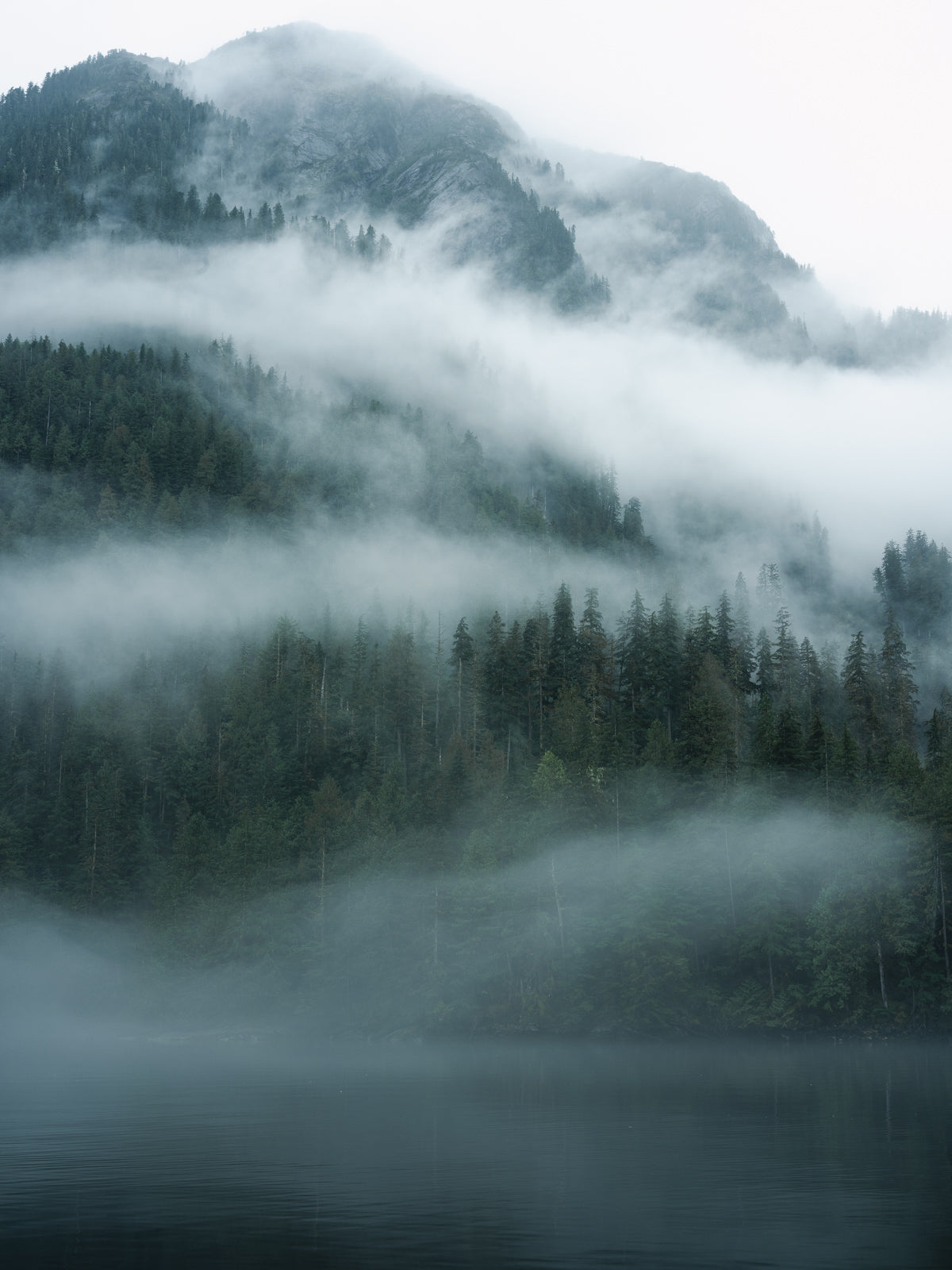 Foggy Monoliths, Khutze